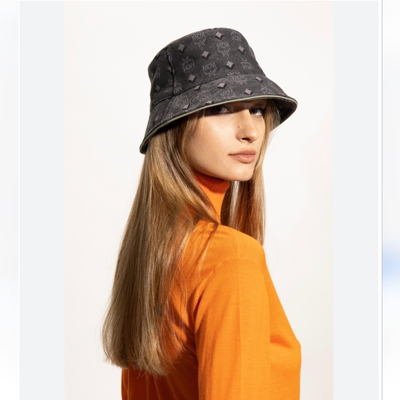 MCM visestos bucket hat Grey outside with green piping + inner lining. - Picture 16 of 16